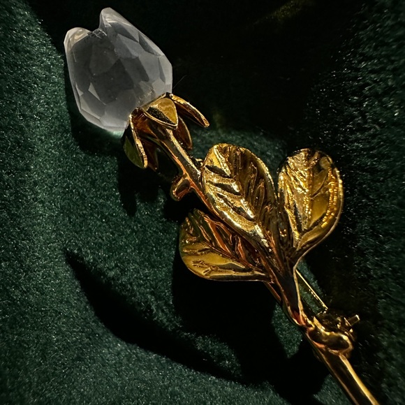 Swarovski Crystal Rose Brooch - Picture 1 of 5